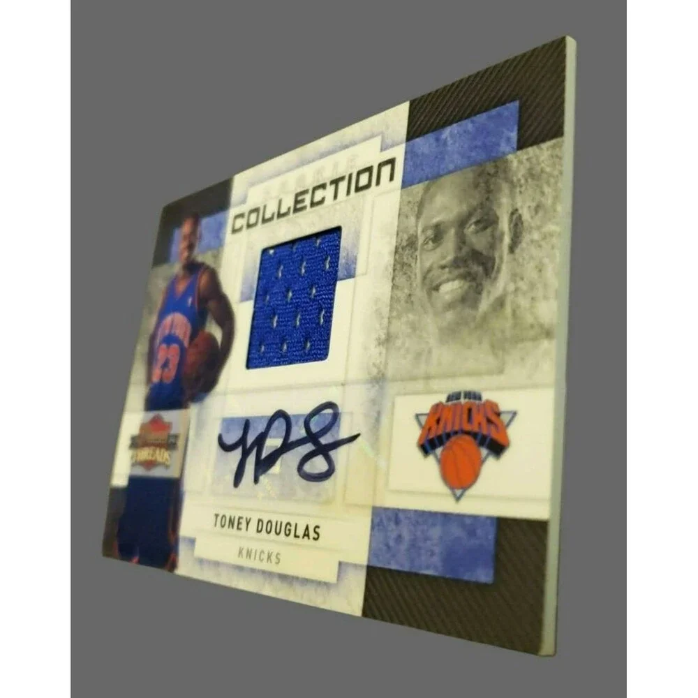 2009-10 Panini Threads Materials TONEY DOUGLAS NBA Card #27 Rookie RC AUTO 07/50